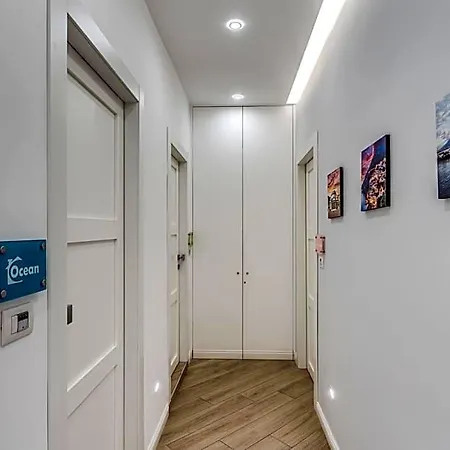 فندق مبيت وإفطار Casa Galu' نابولي