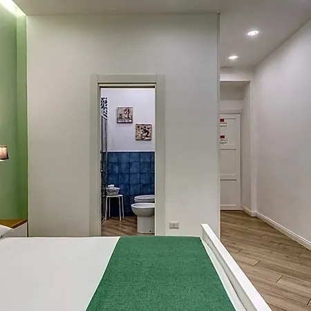 فندق مبيت وإفطار Casa Galu' نابولي