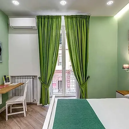 Casa Galu' 3* ナポリ