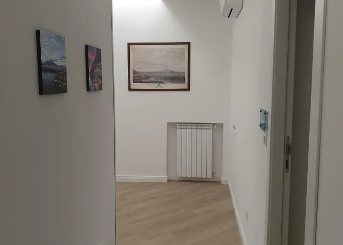 فندق مبيت وإفطار Casa Galu' نابولي
