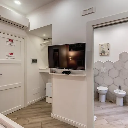 فندق مبيت وإفطار Casa Galu' نابولي